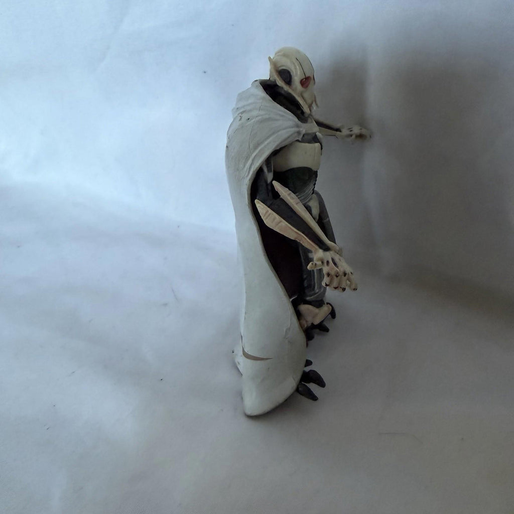 Star Wars Saga Collection General Grievous Figure w Cape & Blaster Hasbro