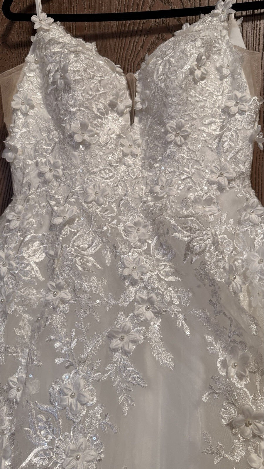 Ivory Lace A-Line Wedding Dress Size 2 Spaghetti Strap Bridal Gown Tulle