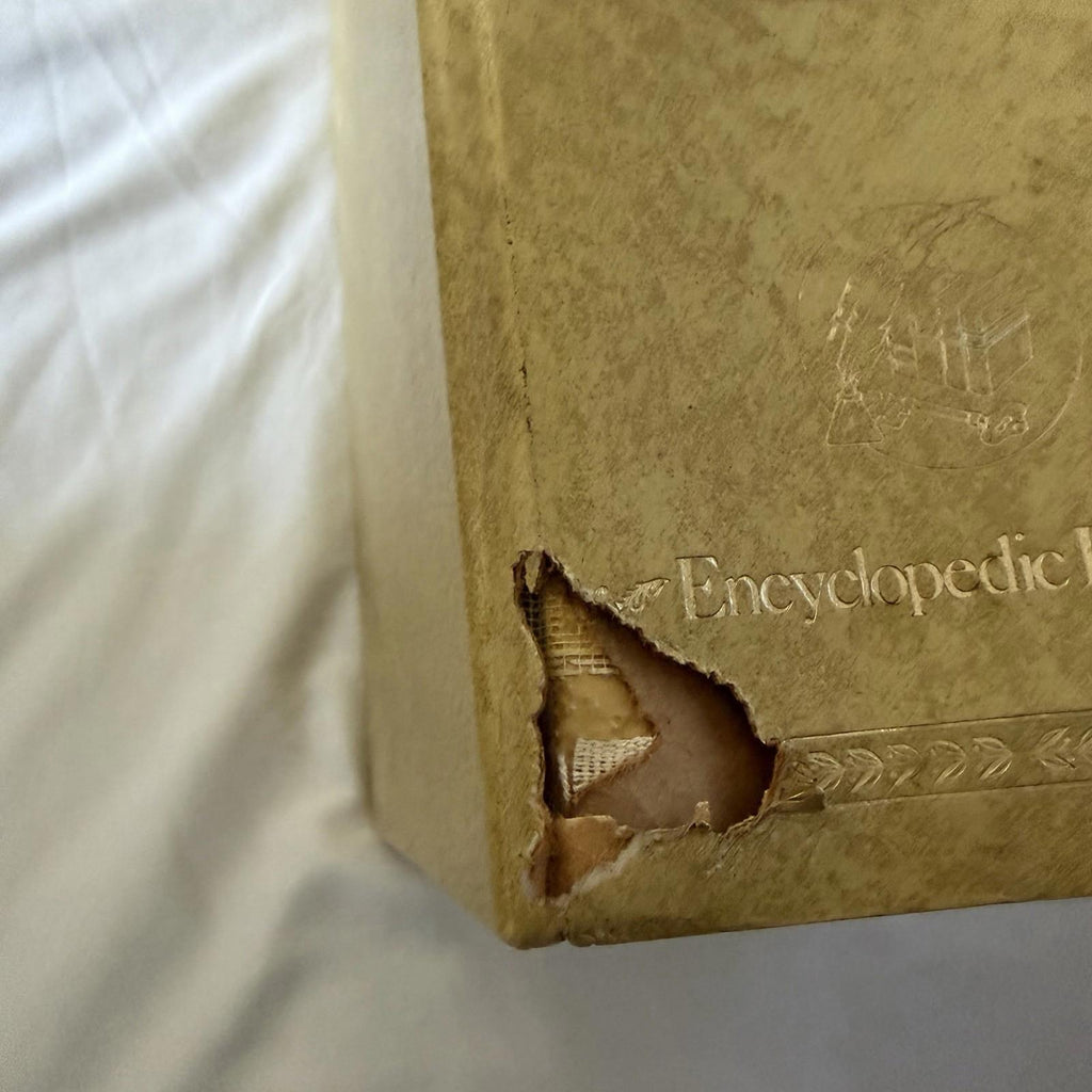 Vintage 1978 Funk & Wagnalls Encyclopedic Dictionary Gold