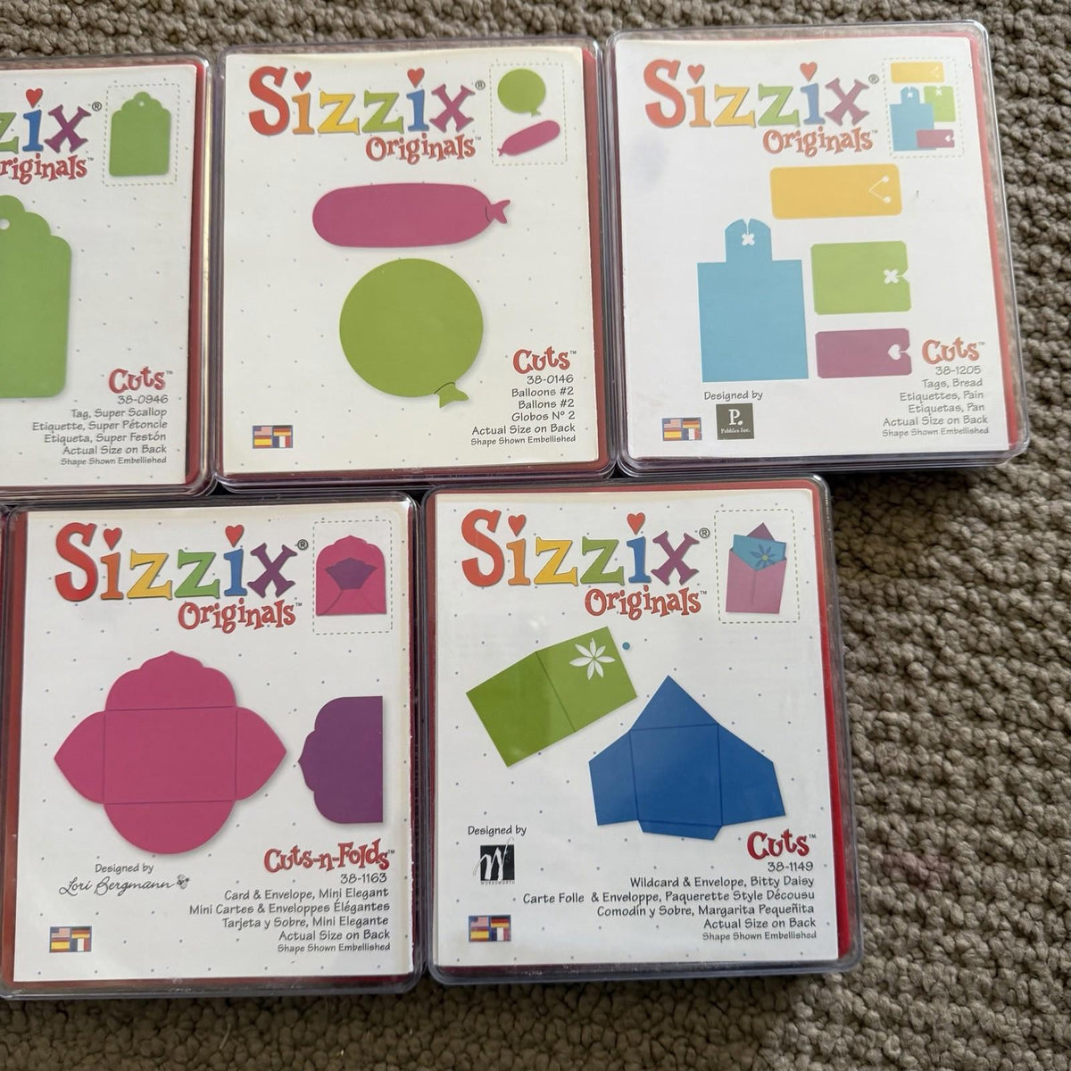 Sizzix Original Red Wheeled Carry Bag w/ Machine & Dies Lot