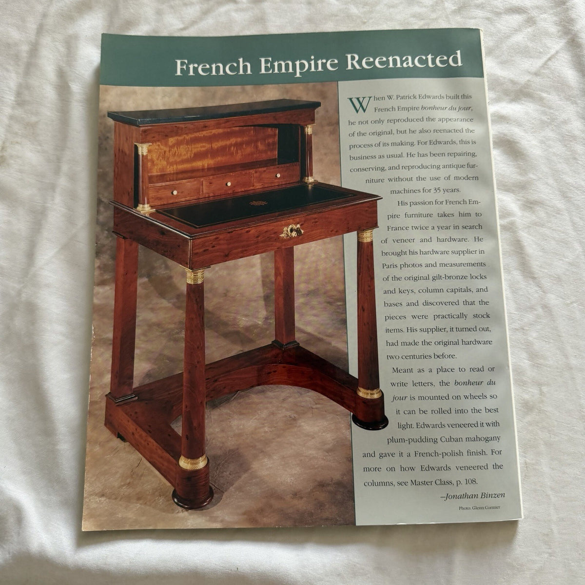 Fine Woodworking December 2004 - Build a Tilt-Top Table!