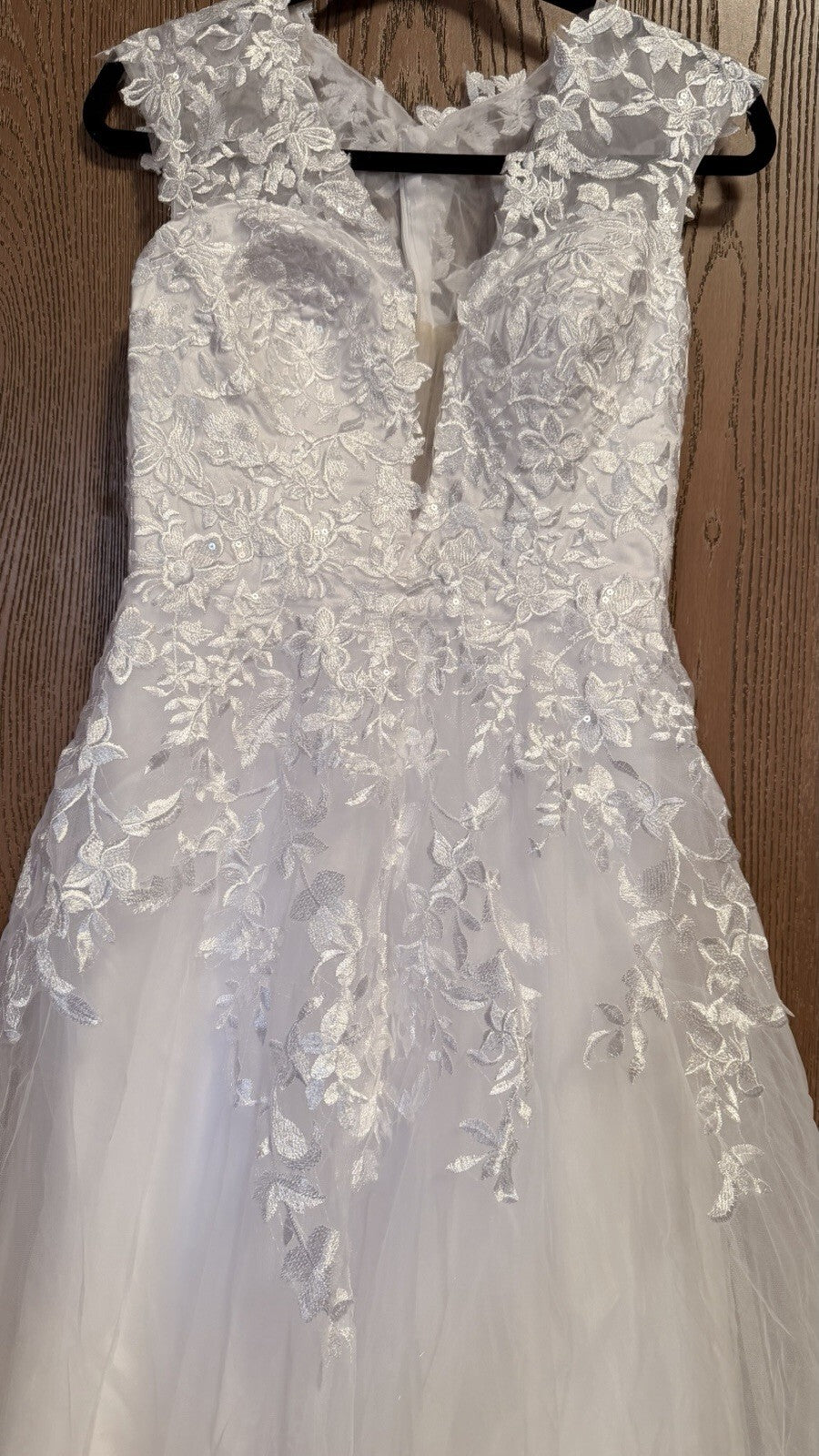 Ivory Lace A-Line Wedding Dress Size 6 Floral Tulle Bridal Gown Cap Sleeve