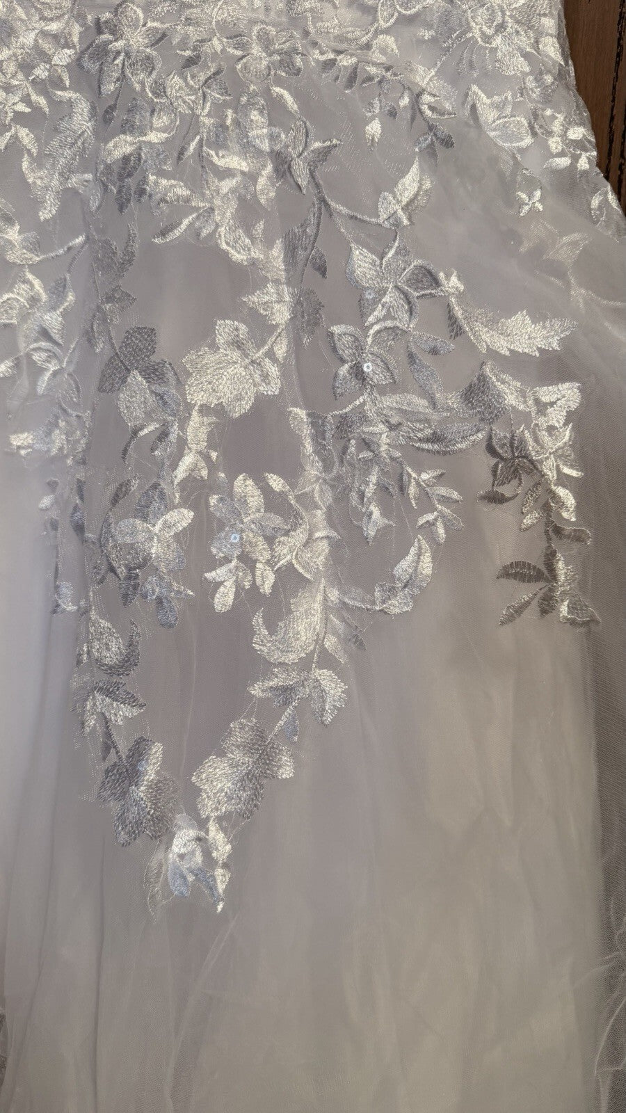 Ivory Lace A-Line Wedding Dress Size 6 Floral Tulle Bridal Gown Cap Sleeve