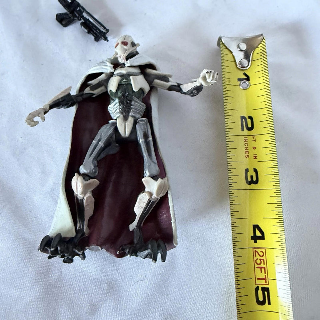 Star Wars Saga Collection General Grievous Figure w Cape & Blaster Hasbro