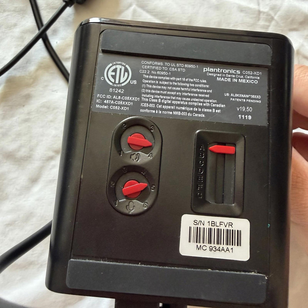 Plantronics CS500 XD Wireless Headset Charging Base Station + APU-72