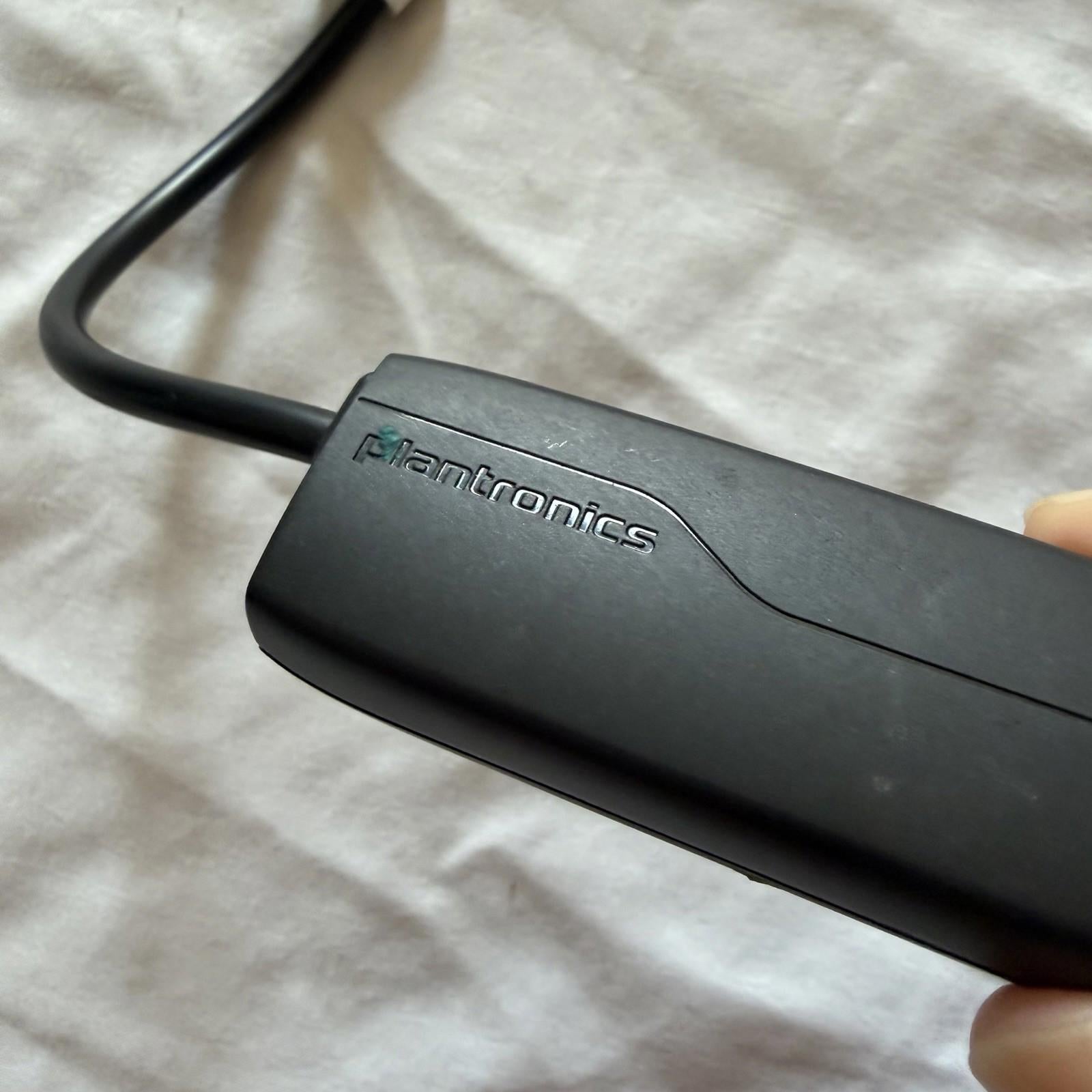 Plantronics CS500 XD Wireless Headset Charging Base Station + APU-72
