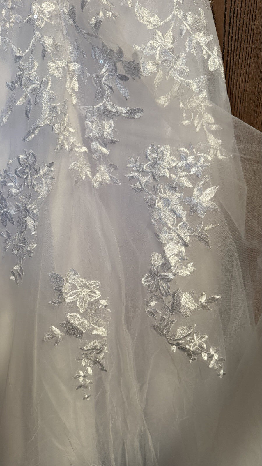 Ivory Lace A-Line Wedding Dress Size 6 Floral Tulle Bridal Gown Cap Sleeve