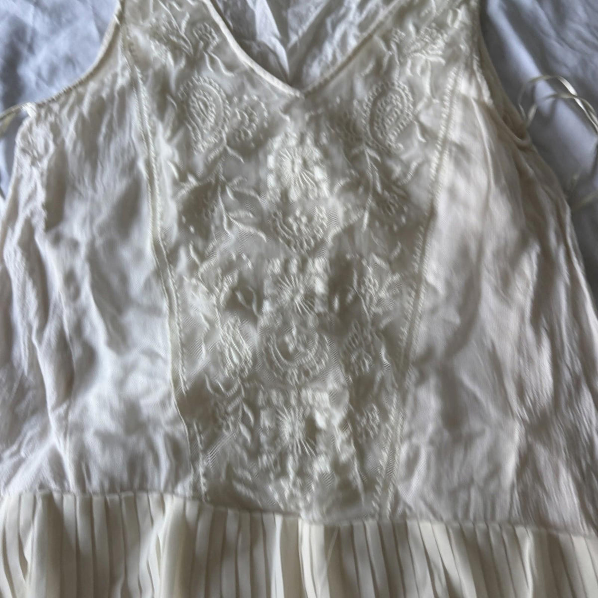 Vintage Zara White Embroidered Tiered Pleated Mini Dress Size M