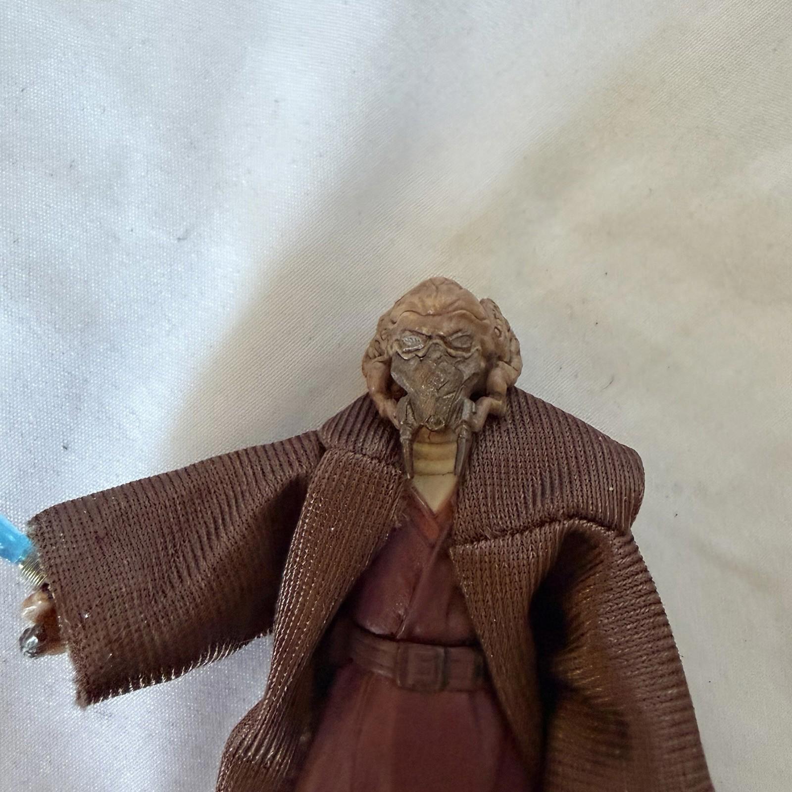 Star Wars Plo Koon Jedi Action Figure 3.75” Hasbro 2004 w/ Lightsaber