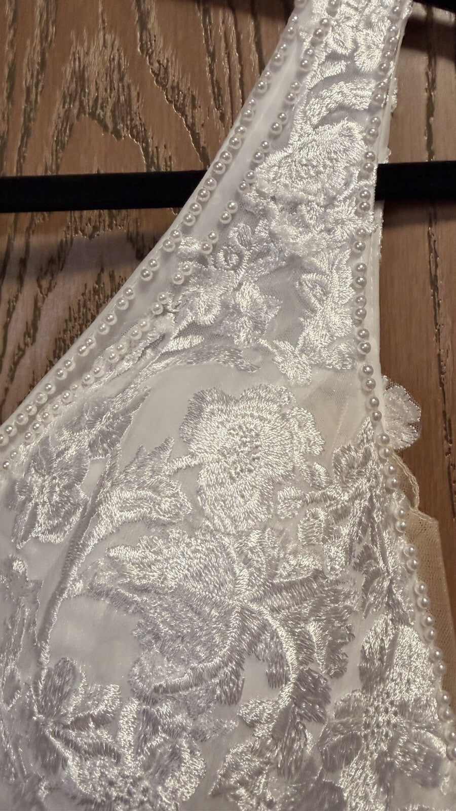 Muse-bridals Wedding Dress Size 8 White Lace Tulle A-Line V-Neck Bridal Grown