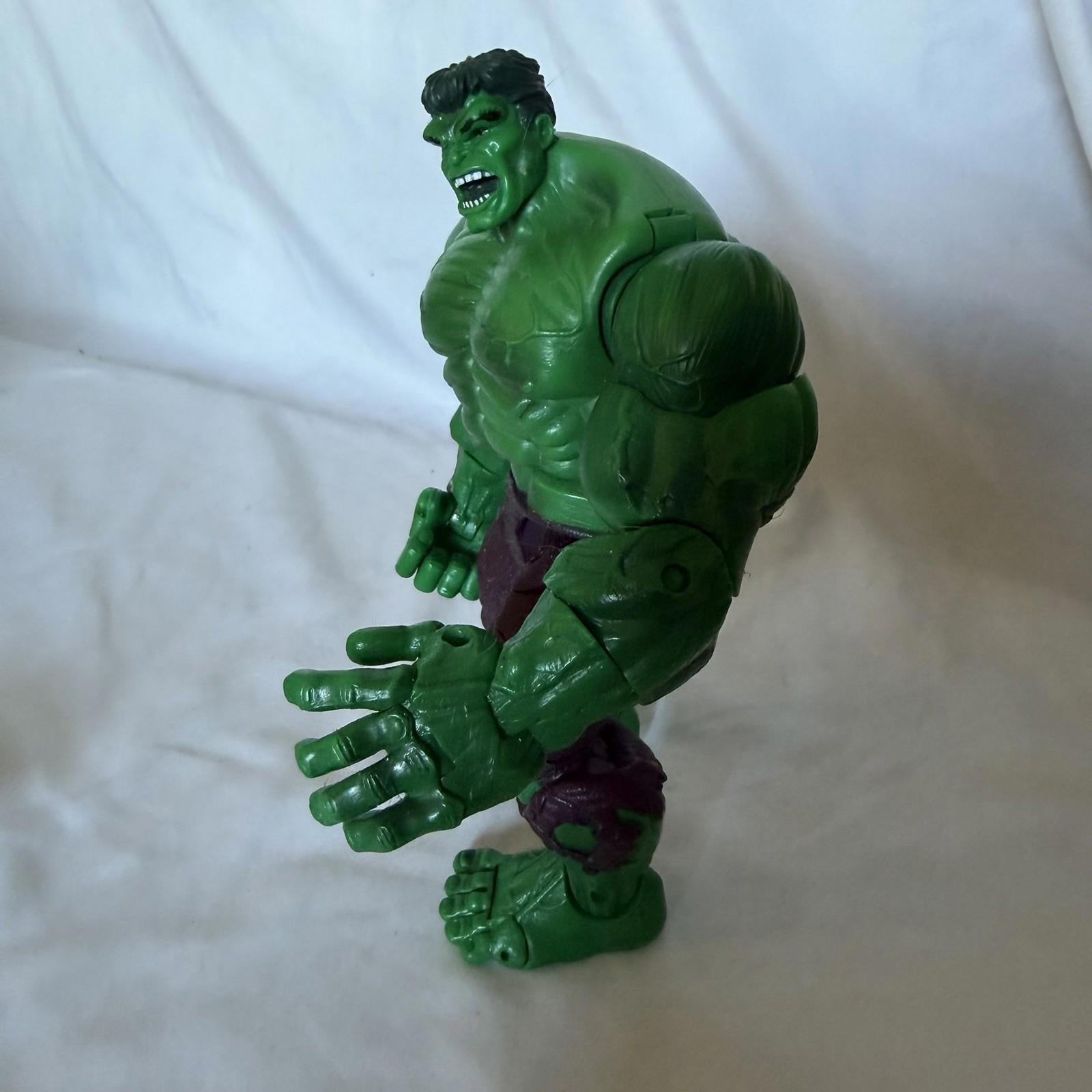 Marvel Hulk Action Figure 7” Toy Biz 2003 Green Avengers Loose