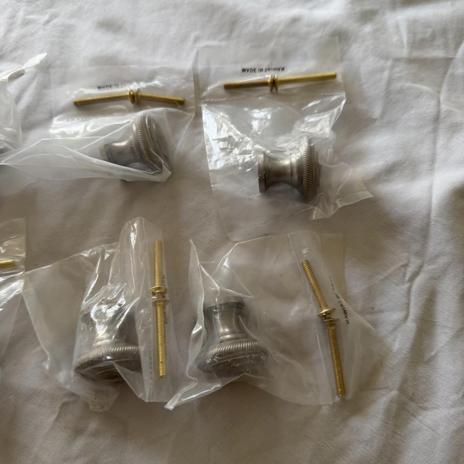 Fluted Cabinet Knobs Set of 9 - Brushed Nickel, New w/ Screws