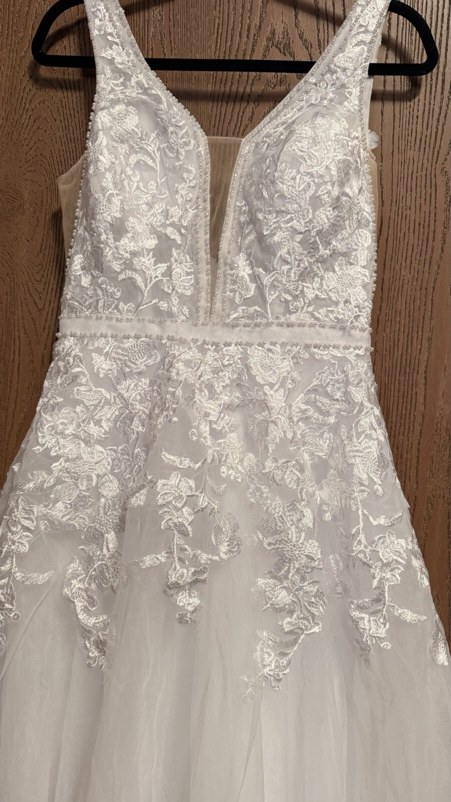 Muse-bridals Wedding Dress Size 8 White Lace Tulle A-Line V-Neck Bridal Grown