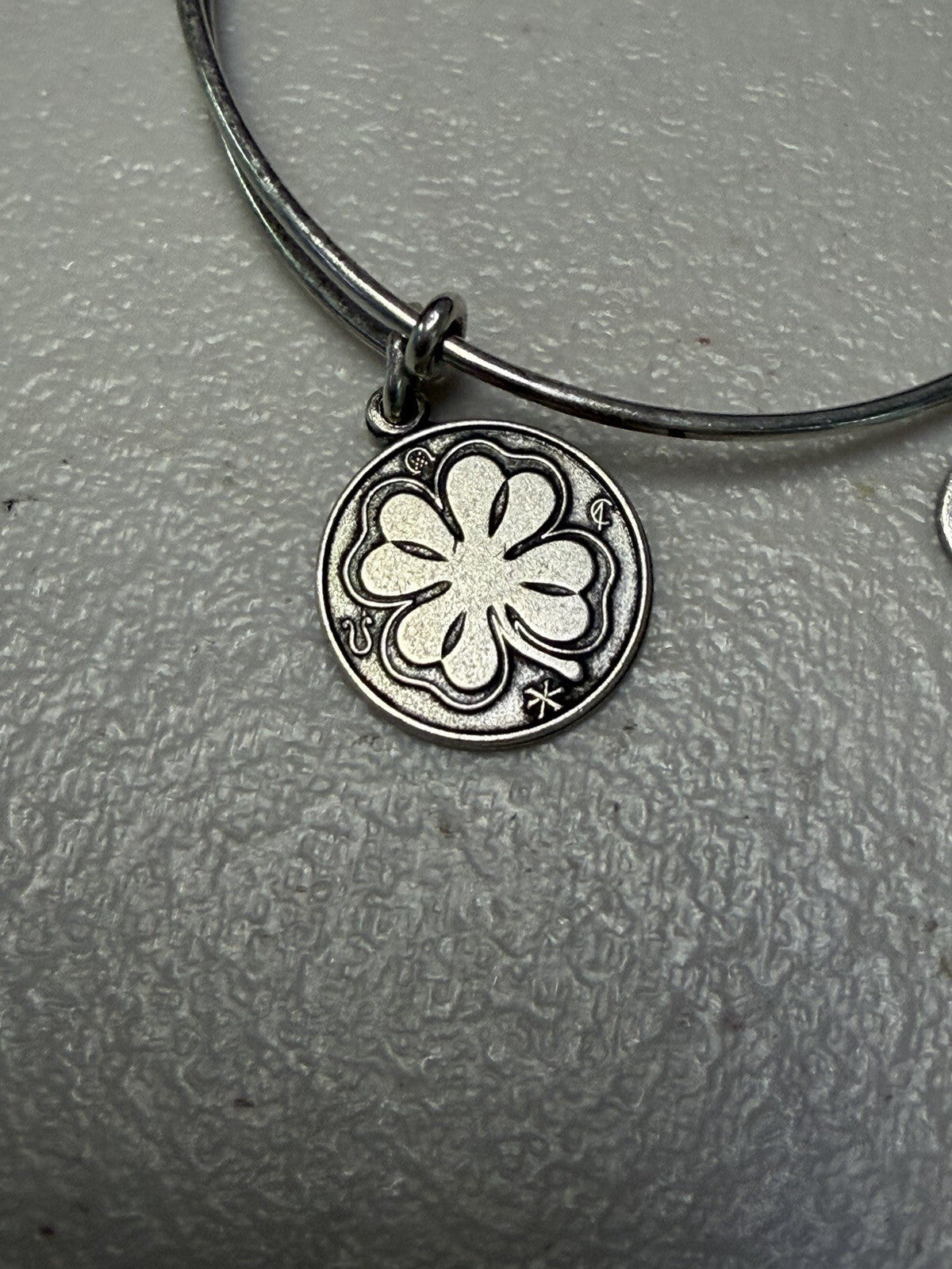 Alex and Ani Four Leaf Clover Charm Expandable Bangle Bracelet Silver Tone Lucky