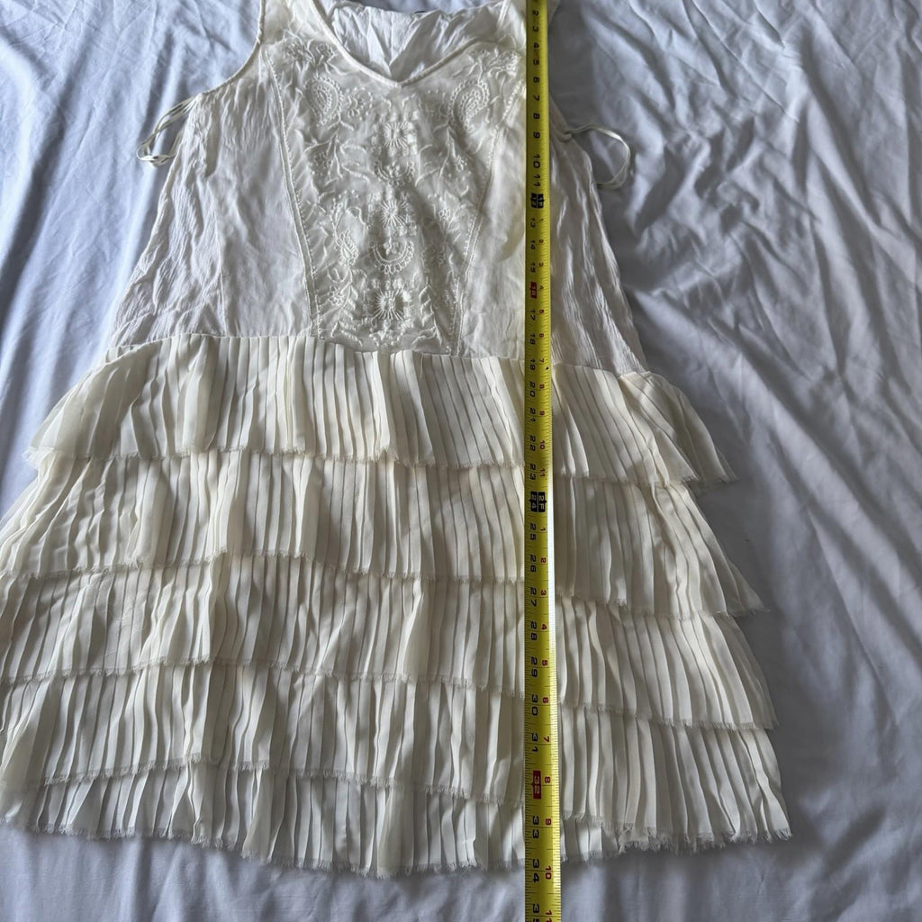 Vintage Zara White Embroidered Tiered Pleated Mini Dress Size M
