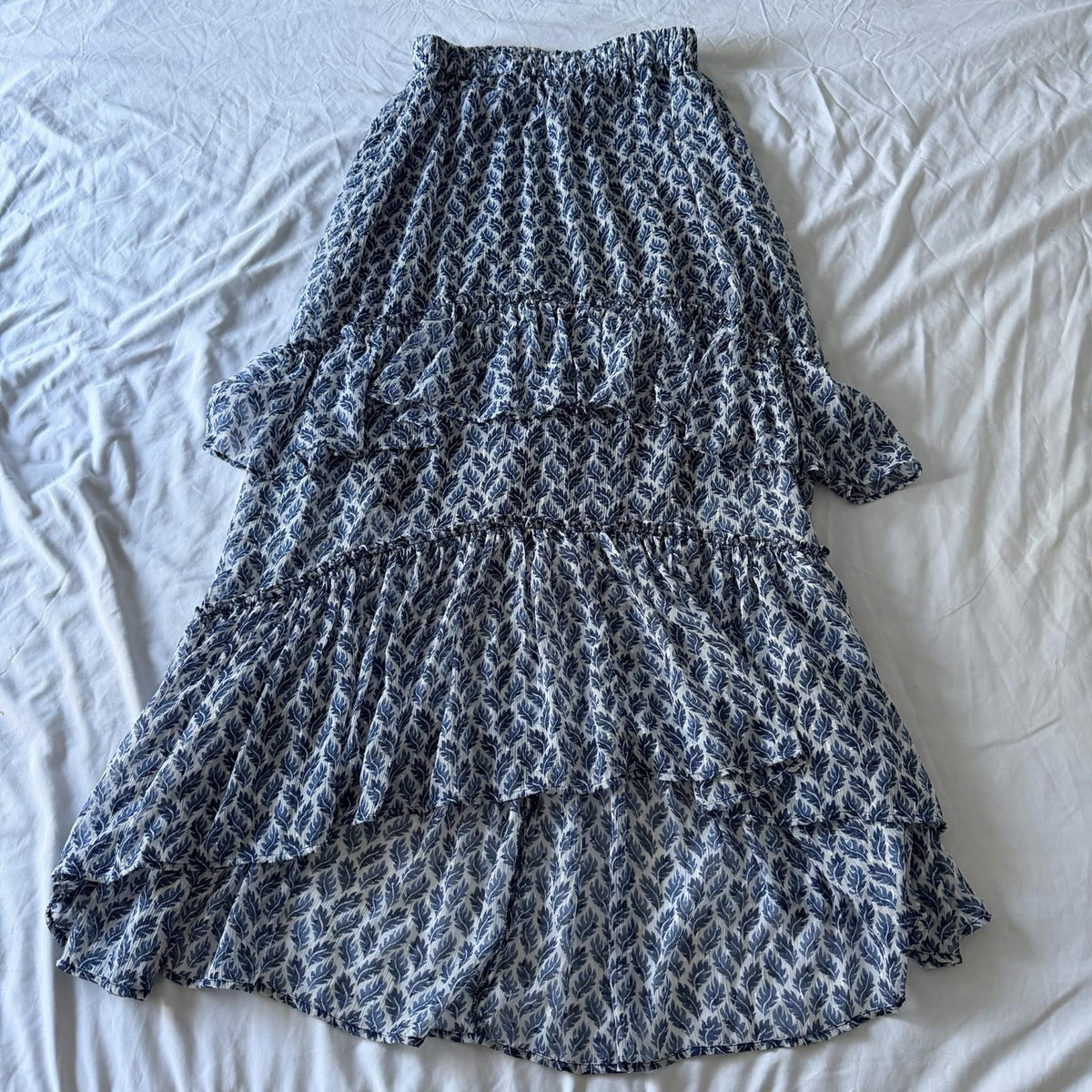 H&M Blue White Leaf Print Tiered Ruffle Maxi Skirt Size S Boho Poly