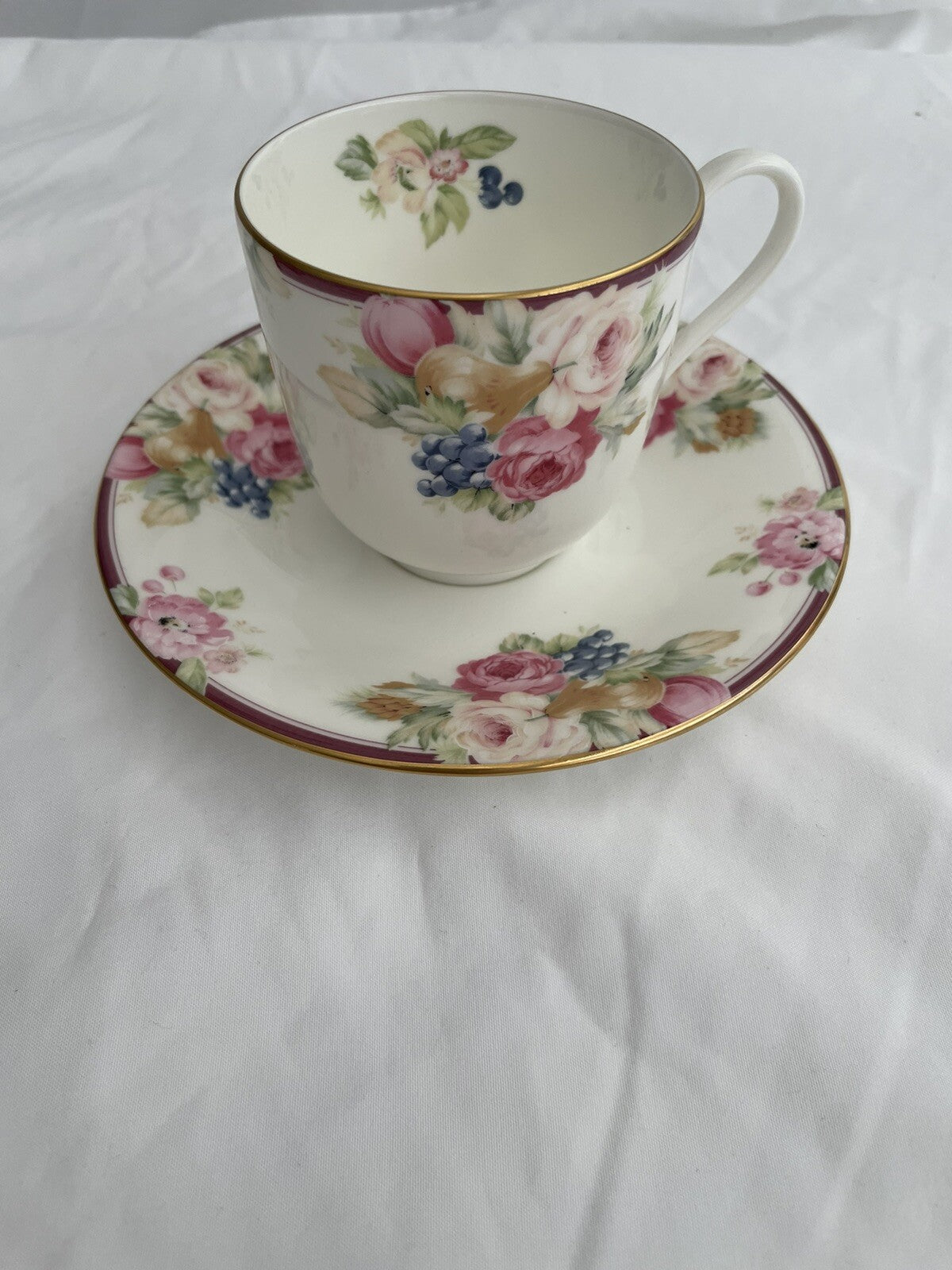 Mikasa Rosemead Pink Floral Bone China Cup & Saucer Set Japan Vintage Rose Fruit