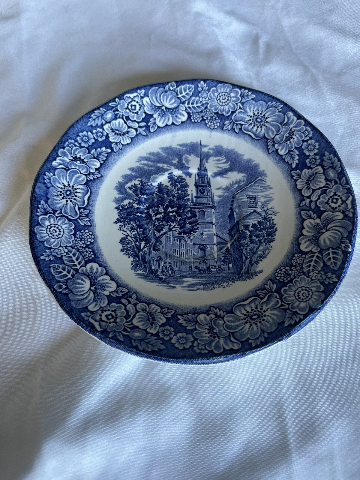 Liberty Blue Colonial Scene Saucer Plate "Independence Hall" 5.5”