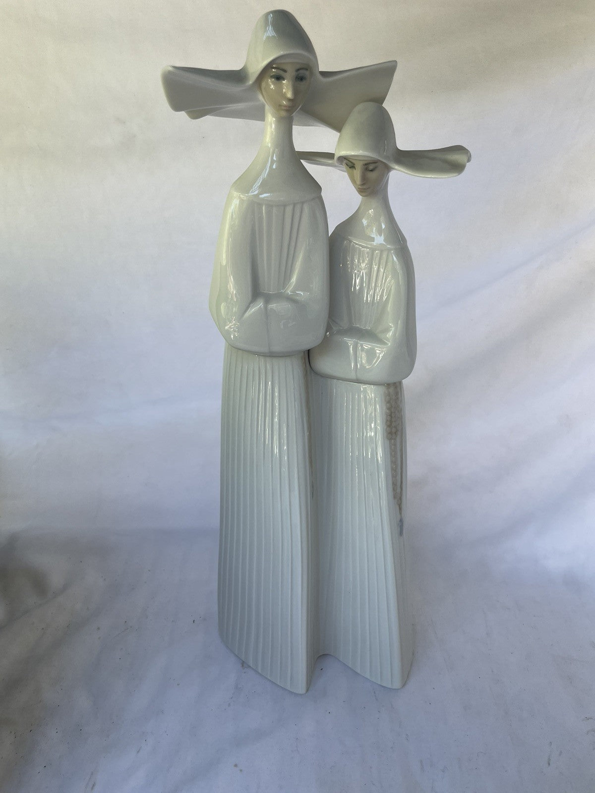 Lladro 4611 Nuns with Folded Arms Figurine Spain 13” Tall – Porcelain Sculpture